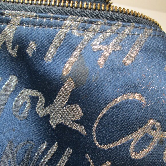COACH NEW YORK GOLD HEARTS SHOULDER BAG PRE LOVED - Picture 7 of 8